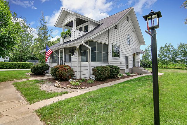 1st image of 311 Lincoln Ave