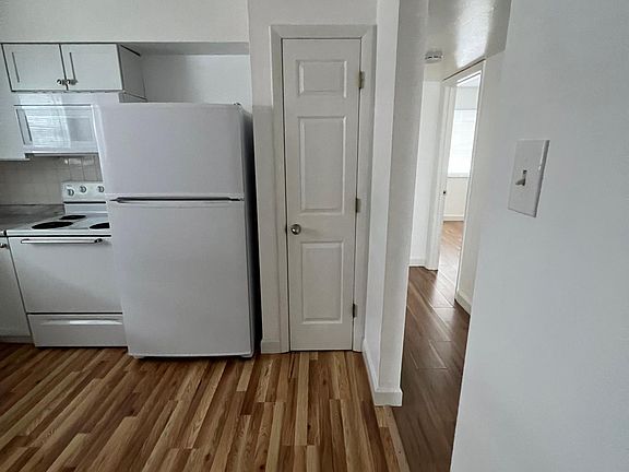 3rd image of 10035 Willdan Dr APT B