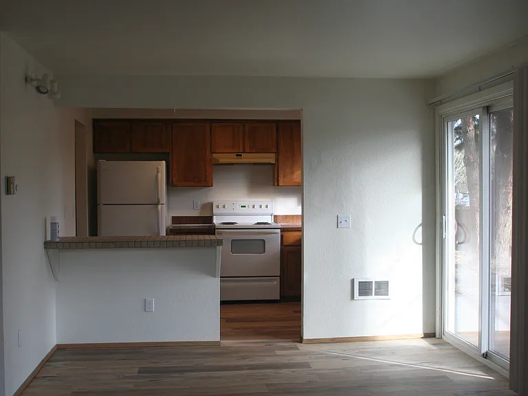 1777 NE Tucson Way — Photo 7