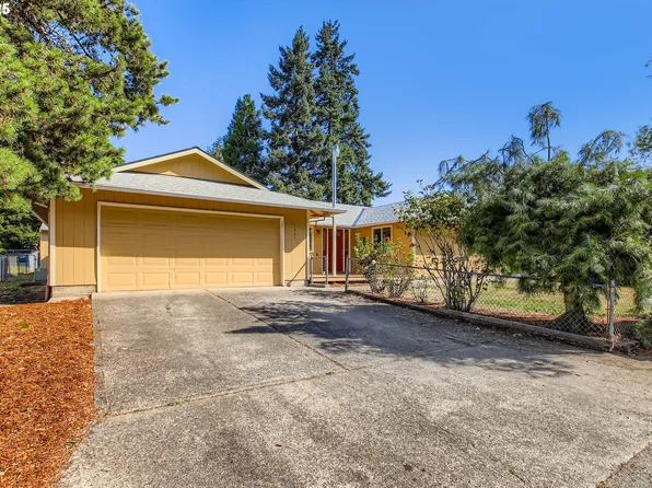 16305 SE Sterling Cir, Milwaukie, OR 97267