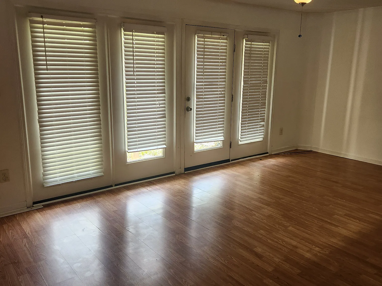 1341 Park Glen Dr — Photo 3