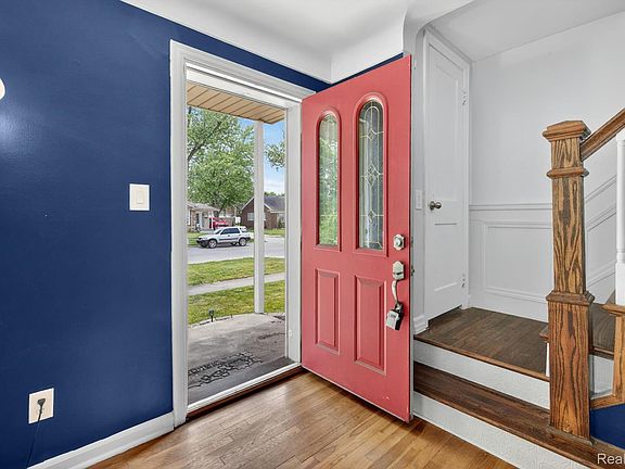 5th image of 15006 Philomene Blvd
