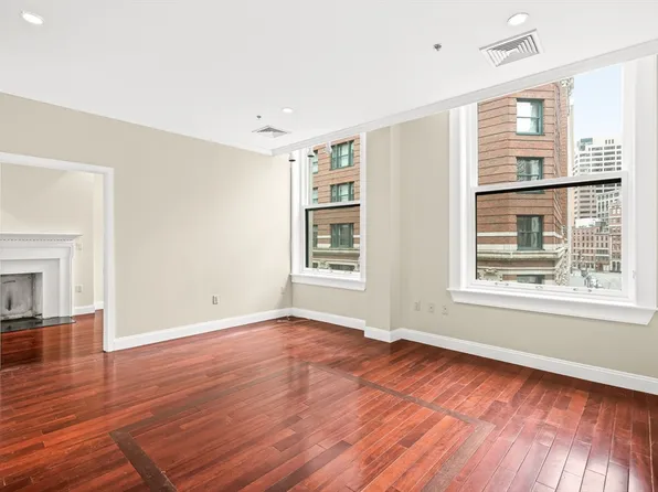 126 State St Unit 403, Boston, MA 02109