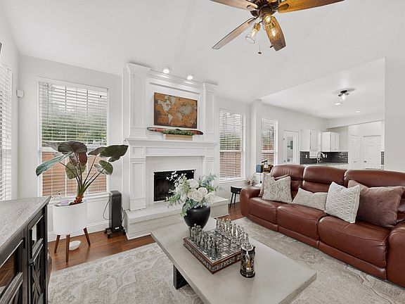 2nd image of 3484 Braes Meadow Dr
