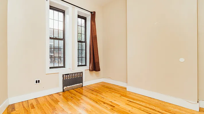 Rented by Nooklyn NYC LLC | media 37