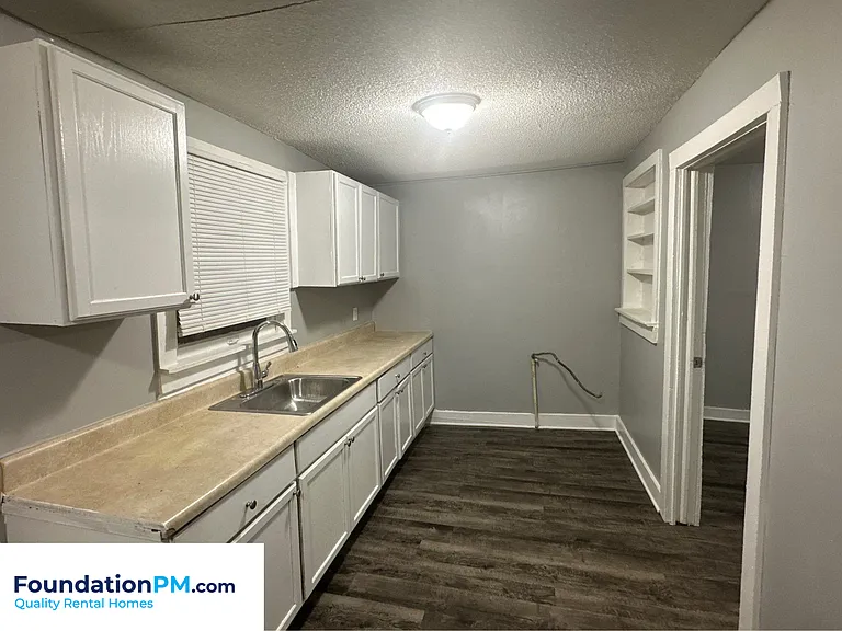 444 Glankler St — Photo 3