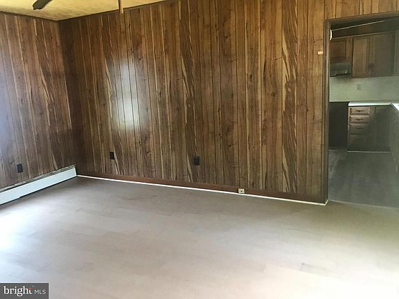 4th image of 506 Robbins St