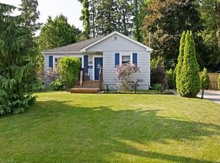 32 Cumming Ct, Hamilton, ON L9G1V3