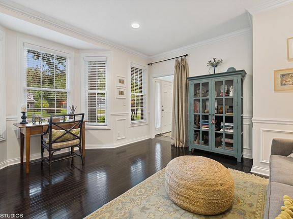 4th image of 2550 Heritage Way