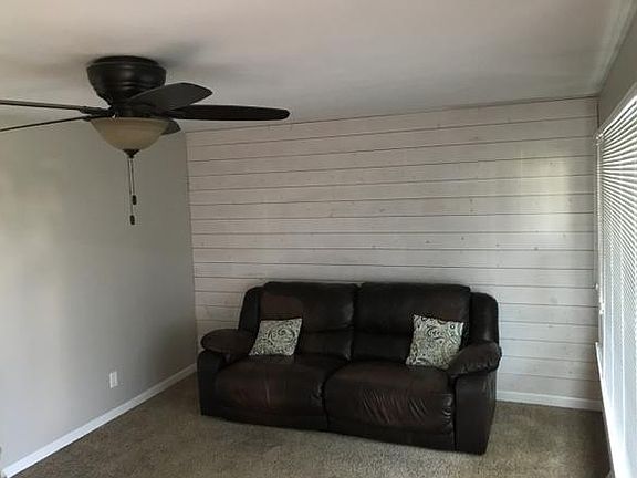 4th image of 508 Hazel Dr