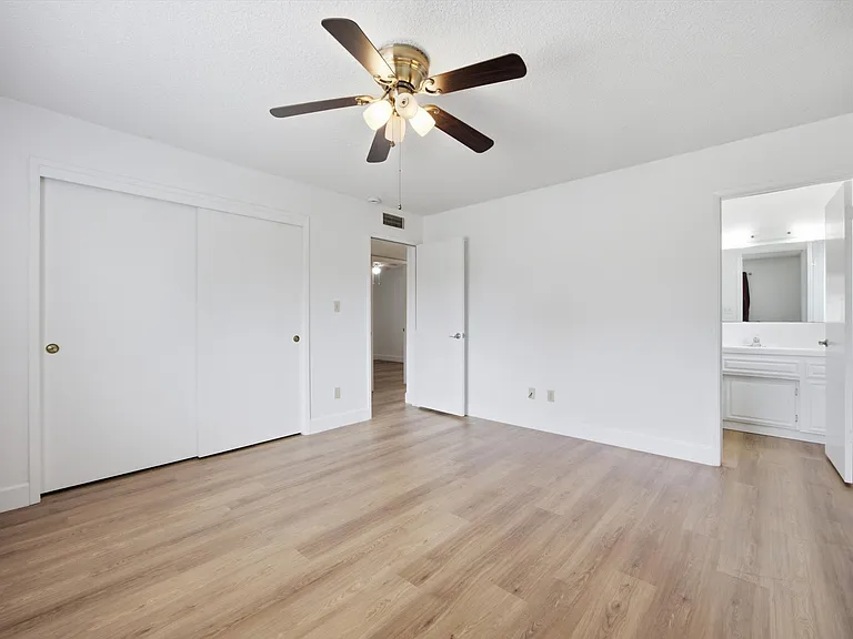 4709 Pinecastle Ave — Photo 23