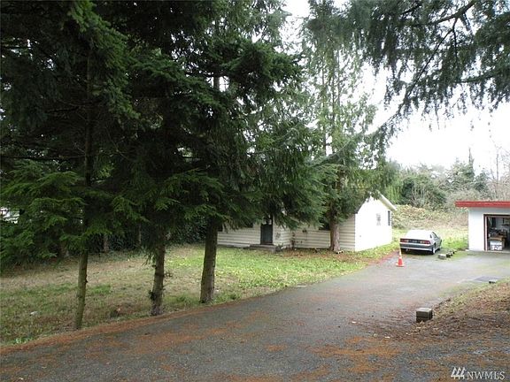 3rd image of 4235 S 144th St