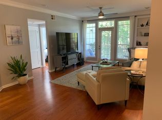 1202 Bay Club Cir, Tampa, FL 33607