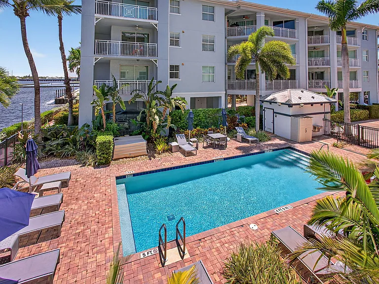 275 NW Flagler Ave #204 — Photo 31