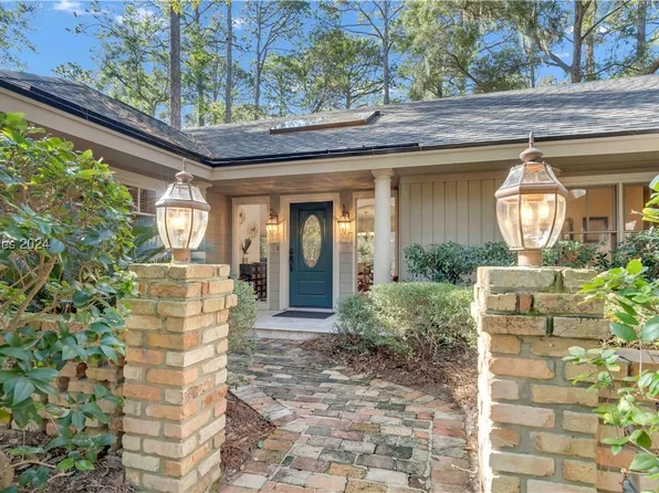 46 Crooked Pond Dr, Hilton Head Island, SC 29926