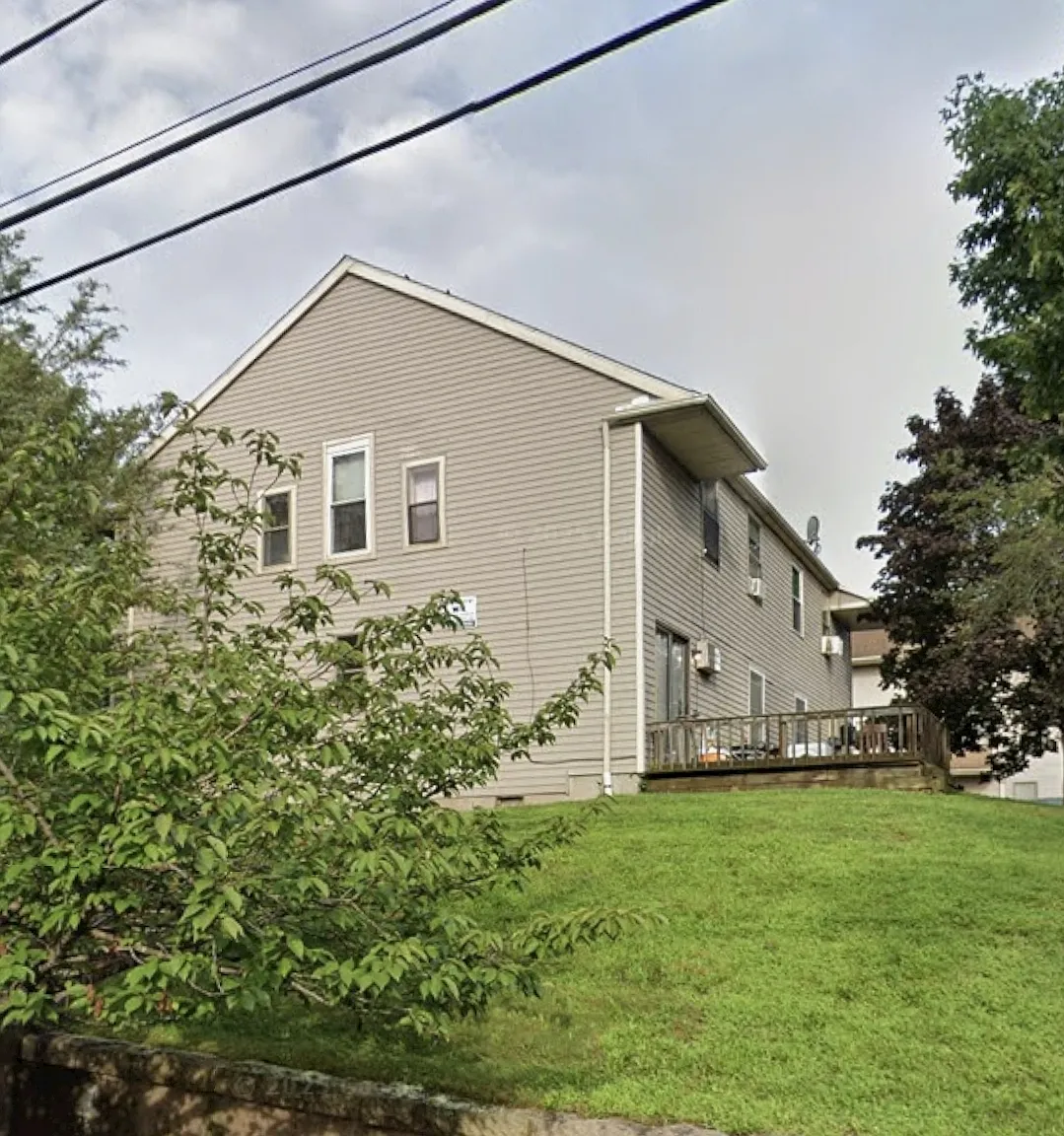 2 bed, 1.5 bath, 1000 sqft, $1,895 — Photo 1