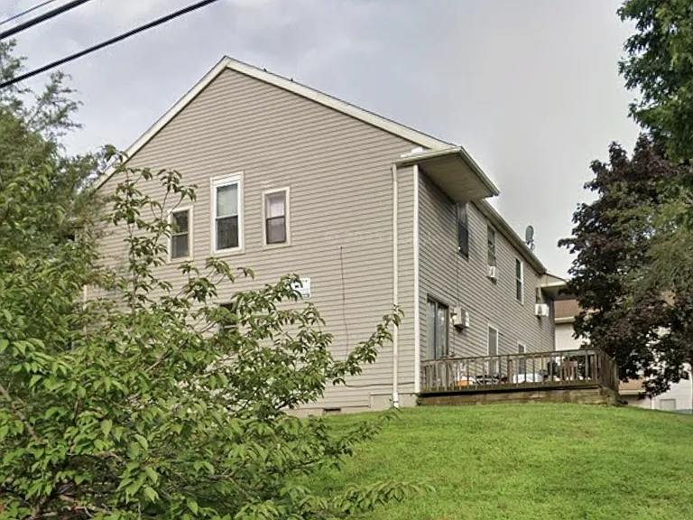 256-258 Fairmont Ave — Photo 1