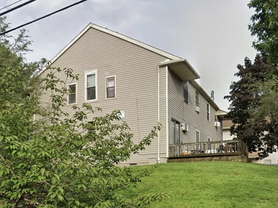 256-258 Fairmont Ave