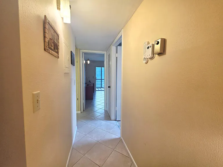 719 Flanders Dr #O — Photo 7