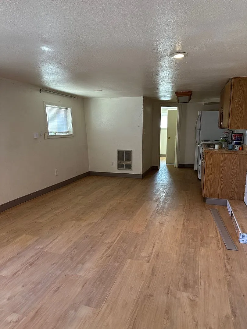 N10th754 — Photo 2