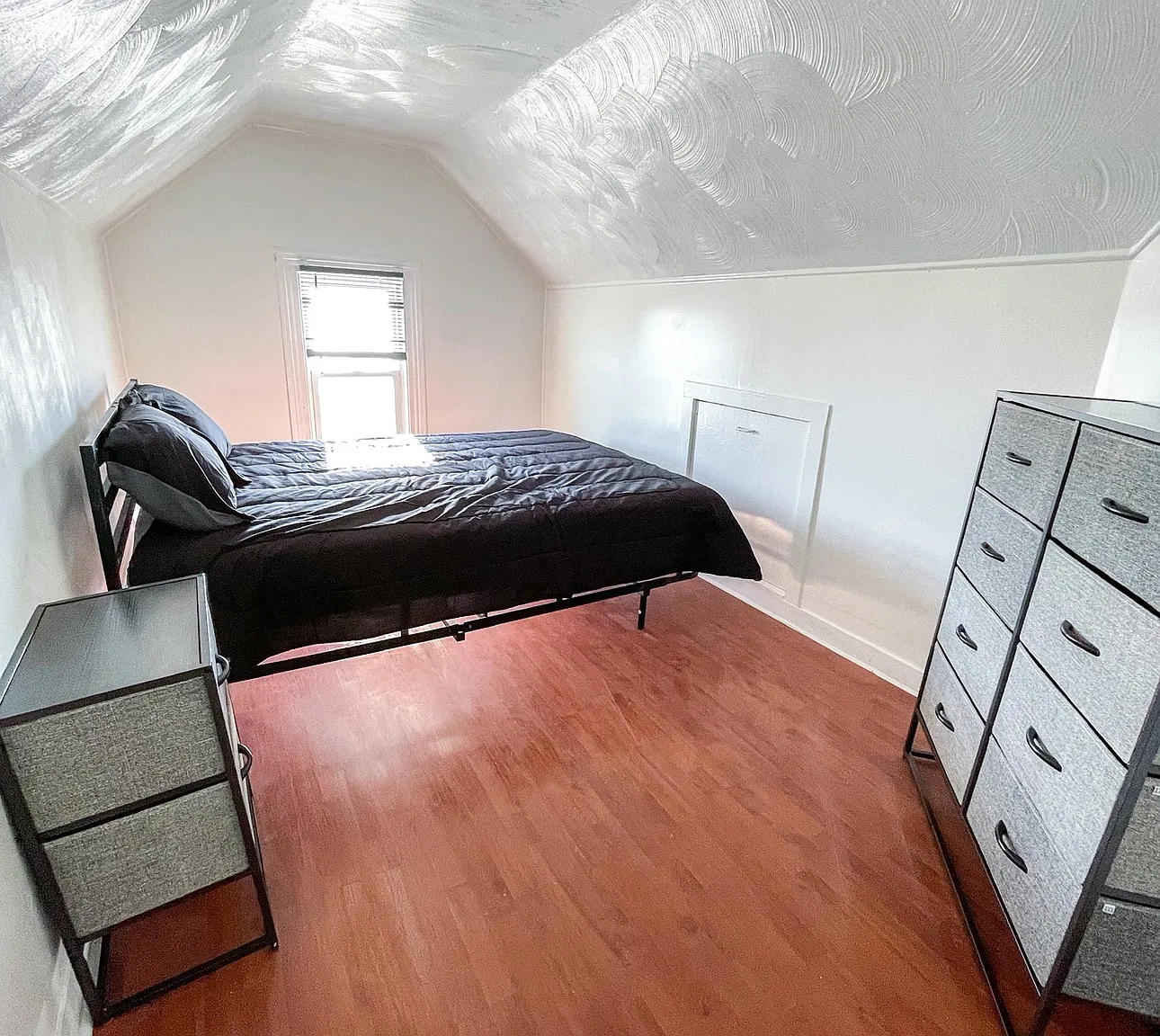 2 bed, $1,550 — Photo 4