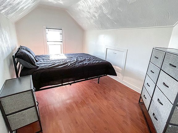 4th image of 64 Walnut St #3