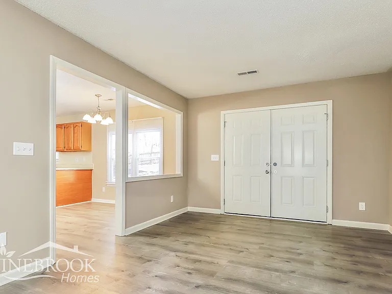 6322 Cardinal Wood Dr — Photo 6