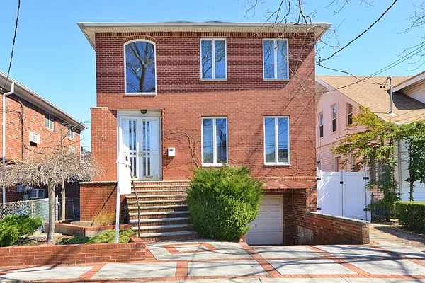 Sold by Talk of the Town Realty | media 1