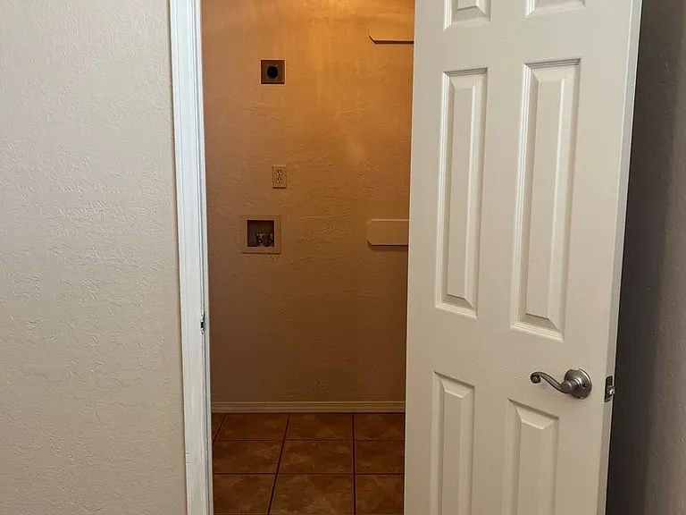 Peppertree Apartments — Photo 13