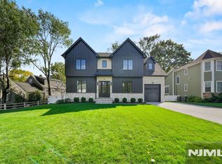 54 Alan Ave, Glen Rock, NJ 07452