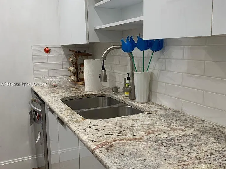 151 SW 135th Ter #109T — Photo 3