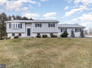 2 Stone Head Rd, Dillsburg, PA 17019