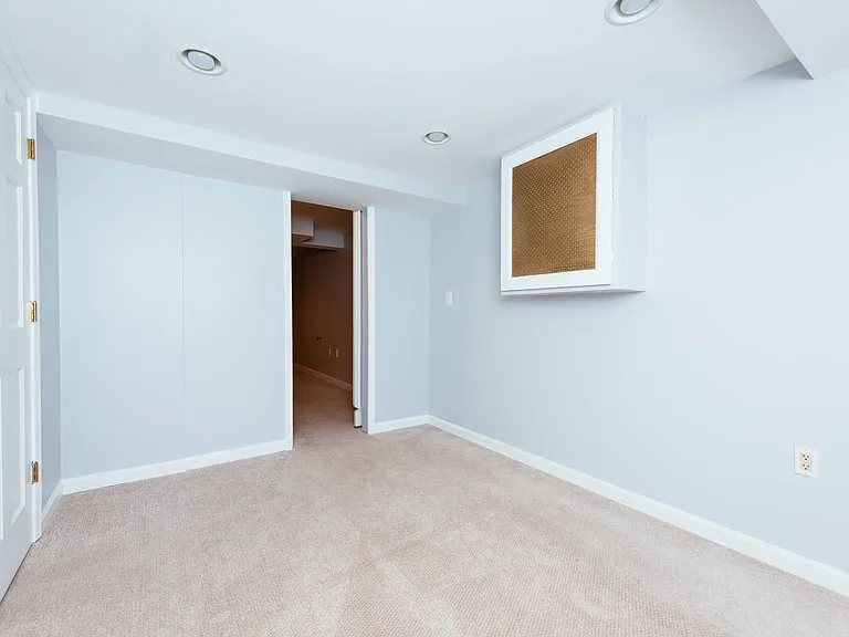 5837 Nebraska Ave NW — Photo 9