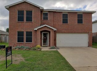 8017 Tin Cup Dr, Arlington, TX 76001