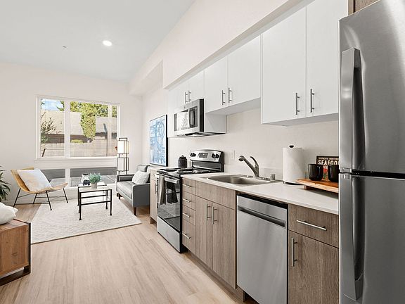 5th image of 4201 Bridgeport Way W #112B