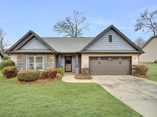 110 Sable Ln, Greenwood, SC 29649