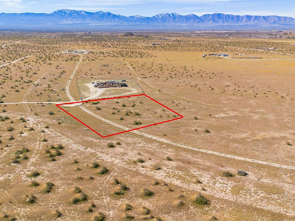 1st image of Desert Vista Dr