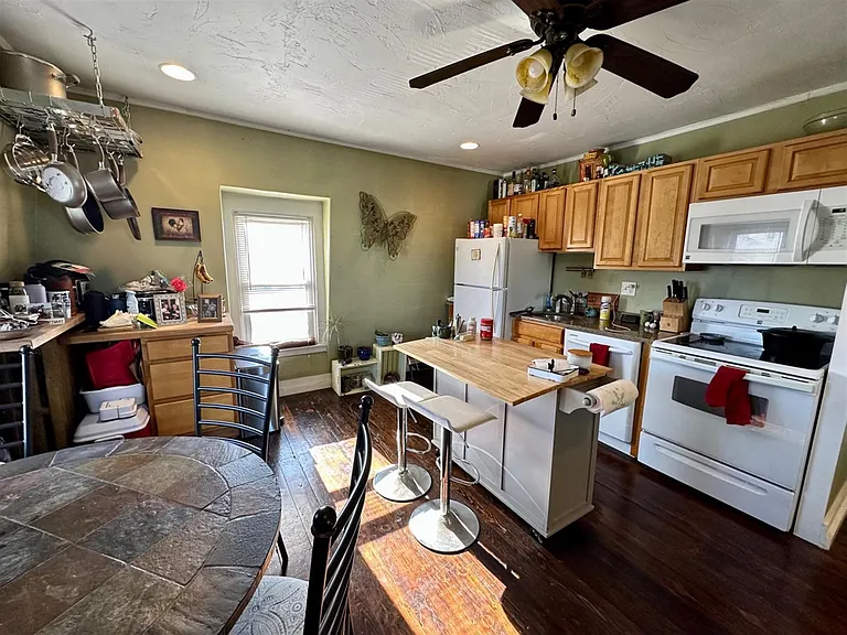 147 Highland Ave #1 — Photo 15
