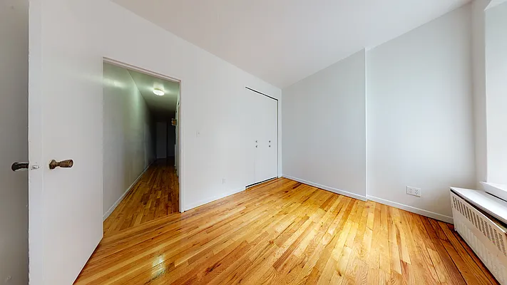 Rented by Bond New York | media 7