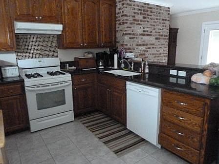 4th image of 4249 Lusk Dr