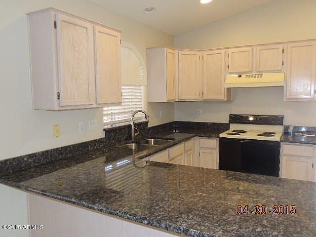 1st image of 1025 W Jeanine Dr