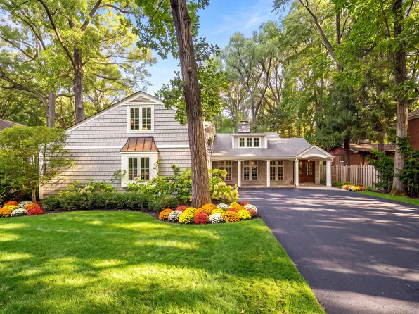 1040 S Green Bay Rd, Lake Forest, IL 60045