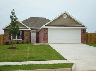 2207 SW Huntwick Ave, Bentonville, AR 72712