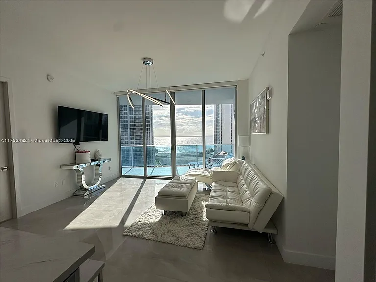 17550 Collins Ave #902 — Photo 27