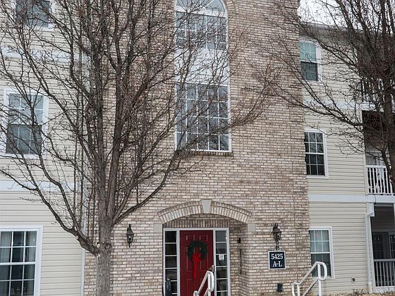 2nd image of 5425 Michelles Oak Ct Unit 5425-E