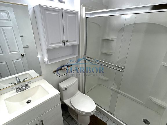 4th image of 1623 W 223rd St