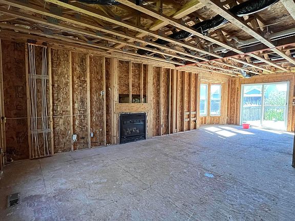 2nd image of 2678 Fernwood Ave
