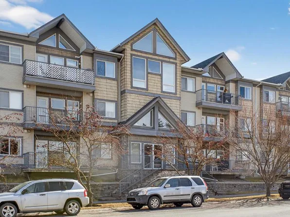11170 W 30th St SW #305, Calgary, AB T2W 6J2