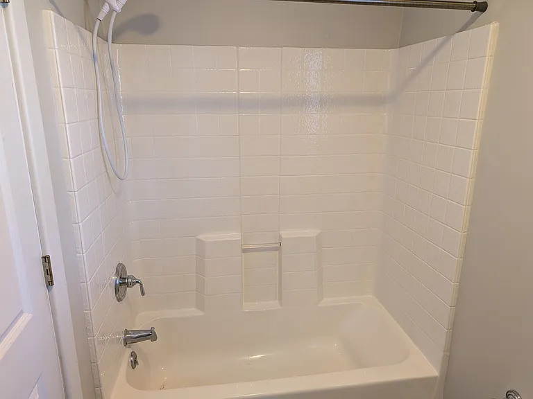 417 Grimball Dr #B — Photo 8
