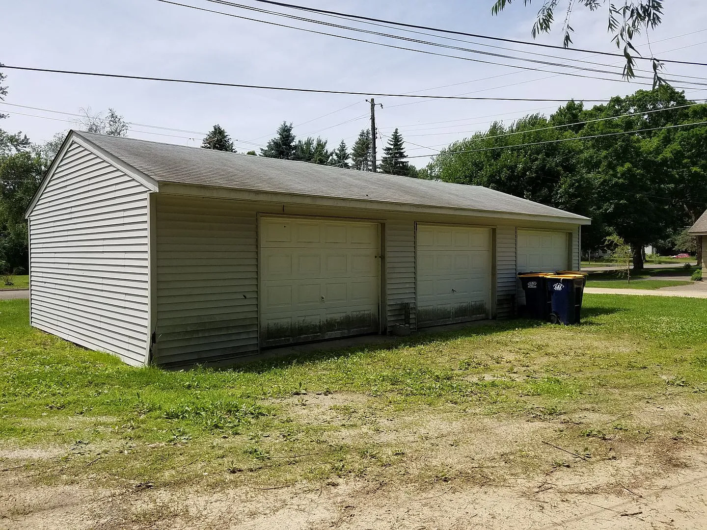 720 3rd Street — Photo 3